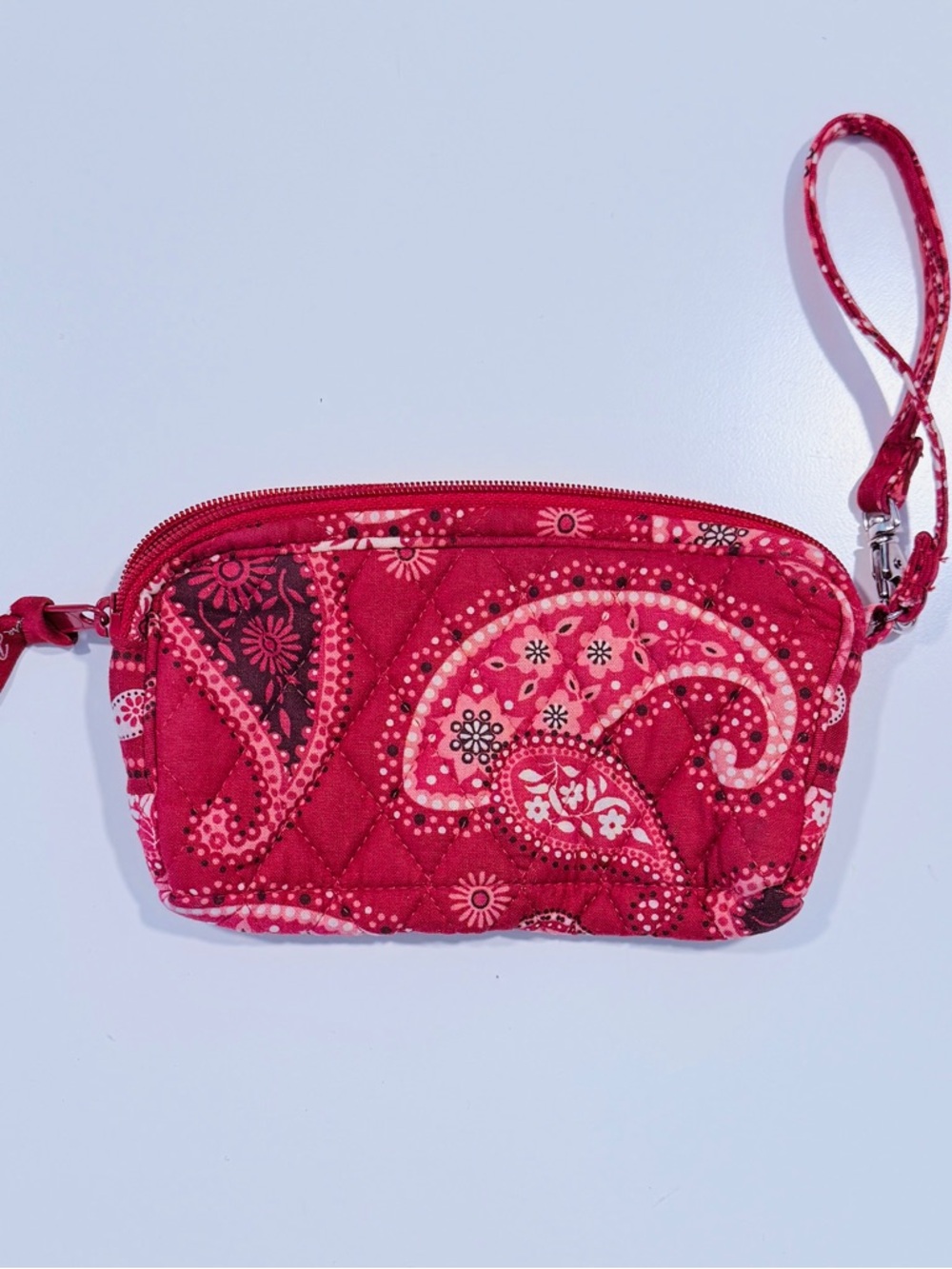 Vera Bradley Excellent Pre-loved Condition Quilted Paisley Wristlet Pouch - Red